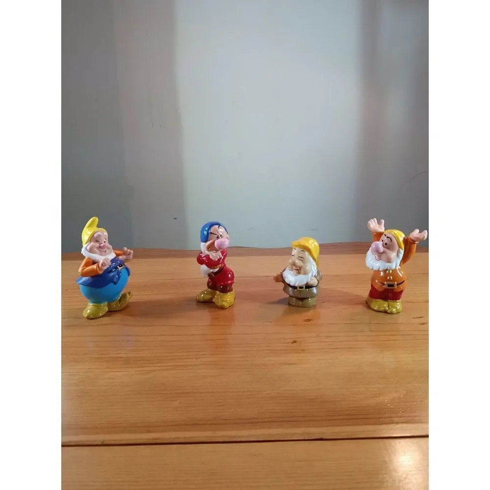 Vintage 1992 Disney Snow‎ White Four Dwarfs Plastic Figures Toy Collectible 3.75